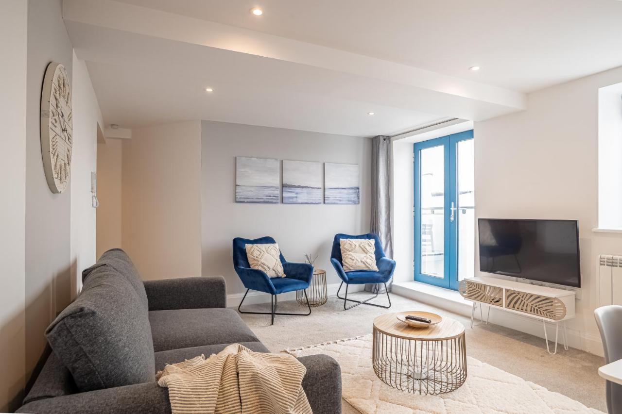 Elegant Fresh Spacious Two Bed Apartment - Juliet Balcony - Sea, Marina, Harbour Views, English Riviera Clock Tower Torquay Exterior foto